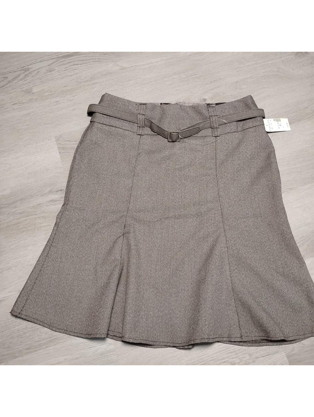 Maurices skirt. Size 1/2 New with tags.